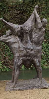 Ralph Brown, British sculptor., dies at age 85
